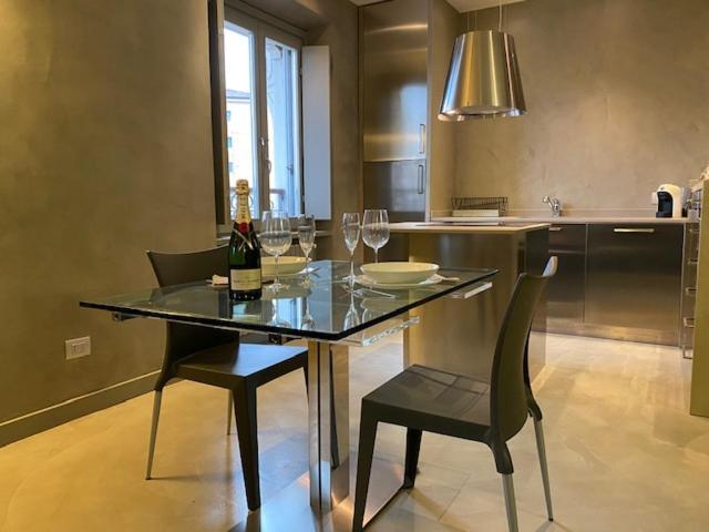 Spacious & Elegant Apartment Near Corso Como - Maroncelli Милан Экстерьер фото
